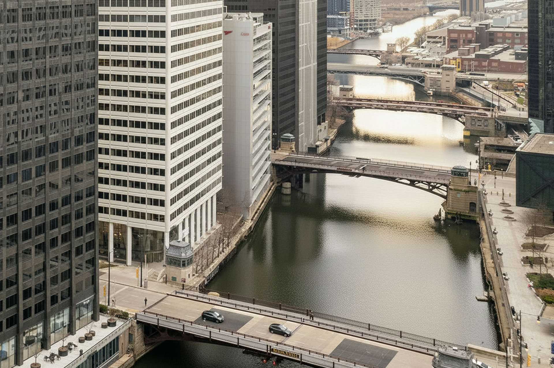100 150 south wacker exterior