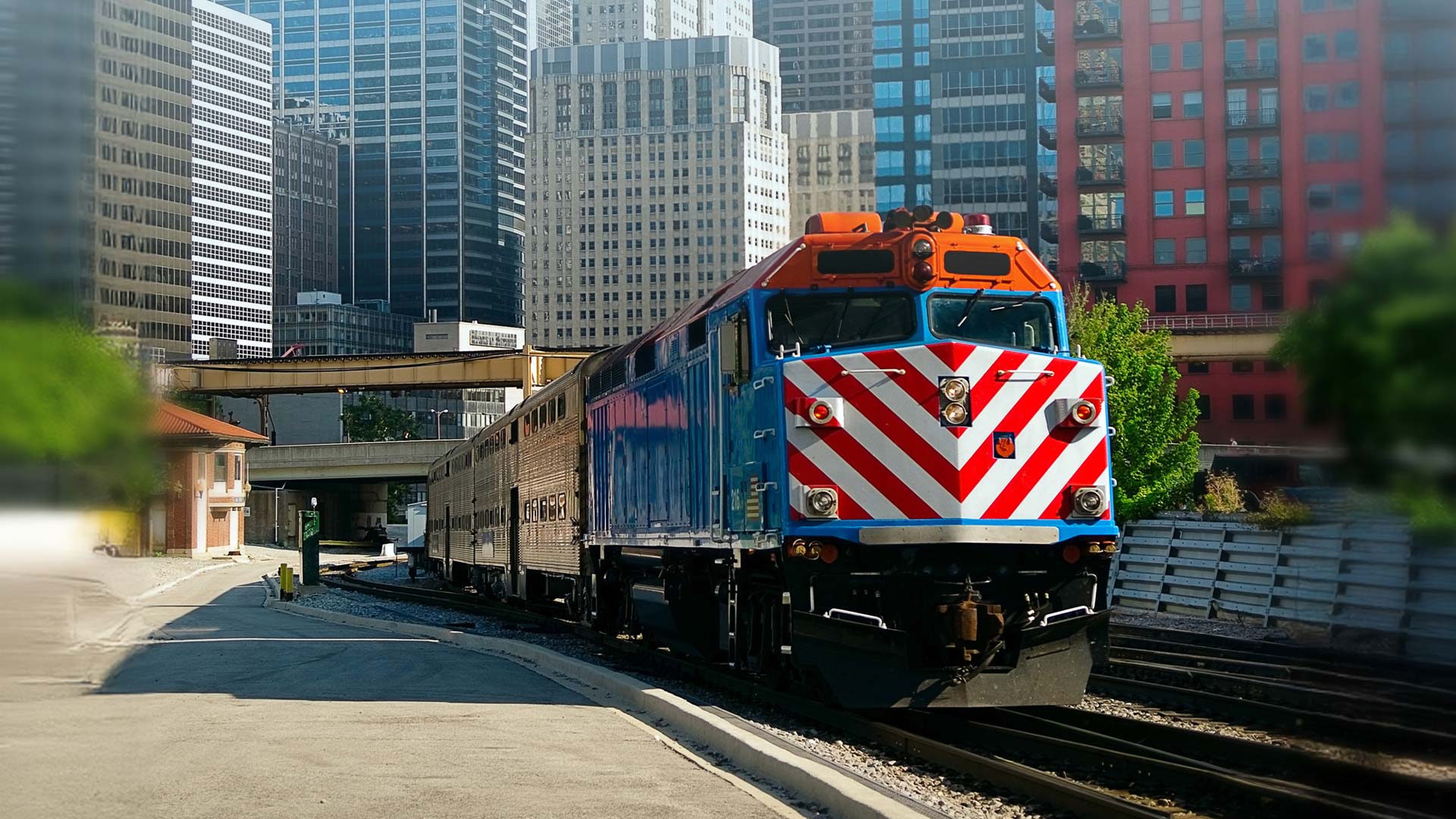 Chicago Metra train lines within walking distance of 100 & 150 South Wacker
